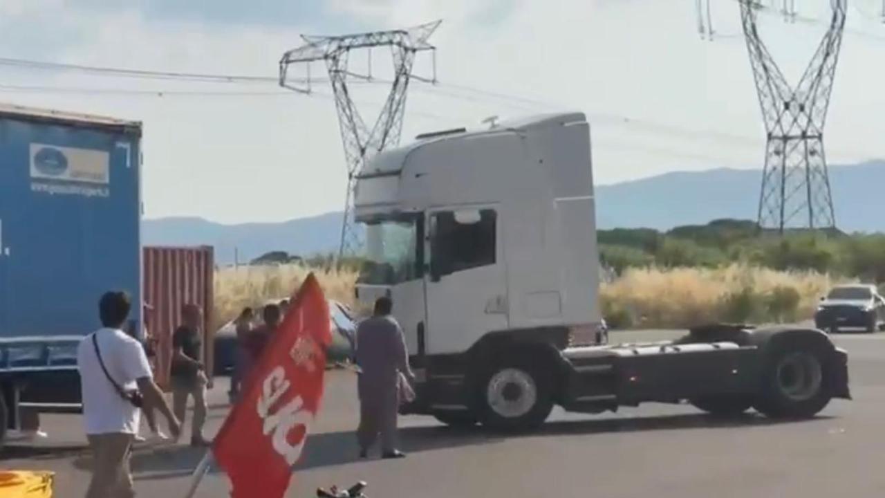 Un frame del video