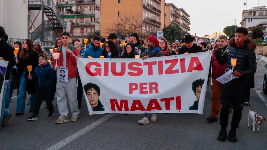 Un corteo in ricordo di Maati