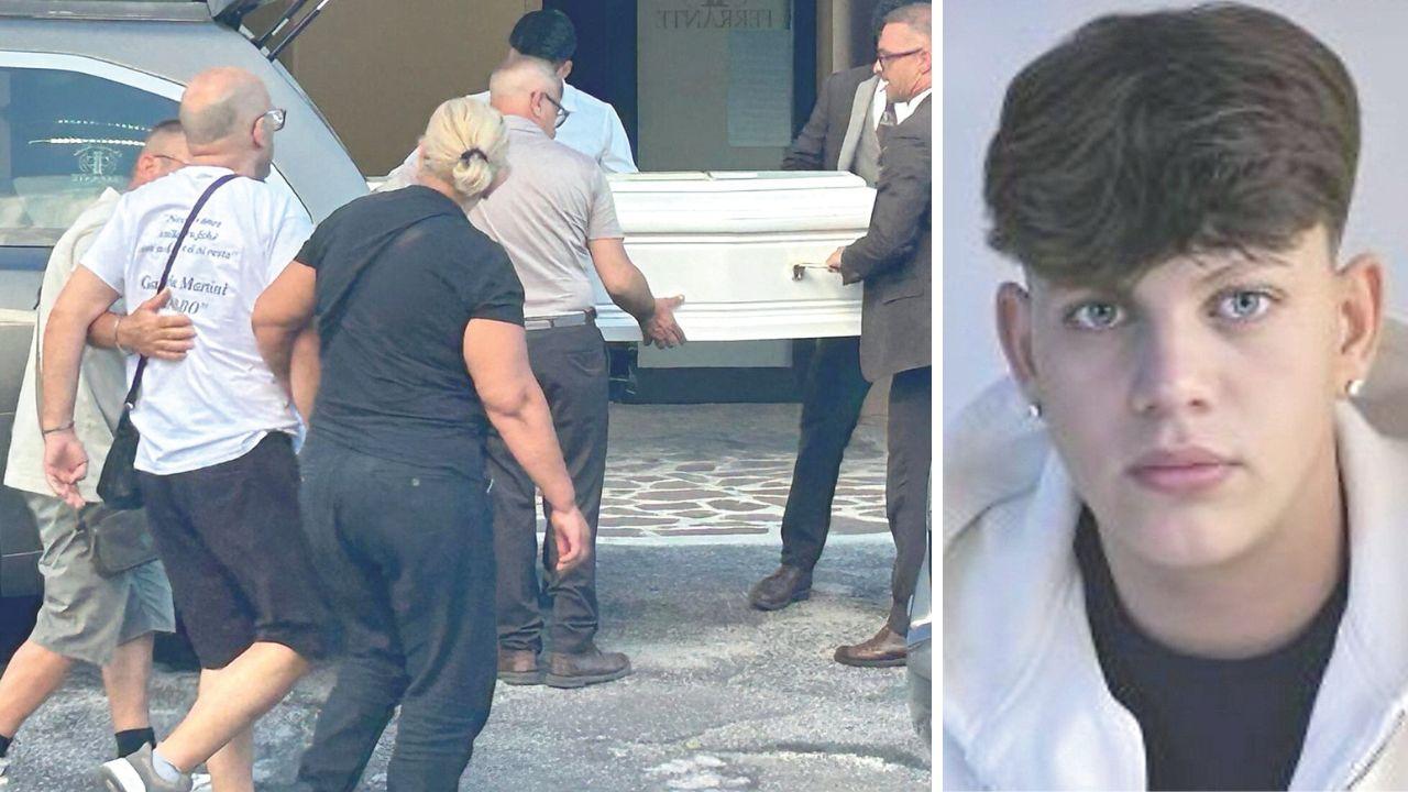 I genitori (foto Giannini) e la vittima