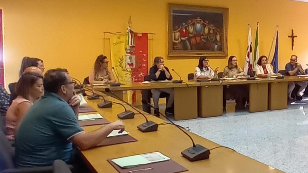 Insediato il consiglio comunale in paese con la prima donna sindaco: tutti i nomi degli assessori