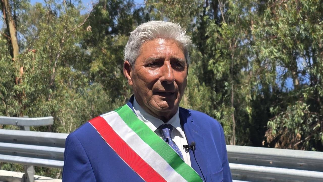 Terremoto in Comune, arrestato il sindaco per voto di scambio con la mafia: cosa è successo