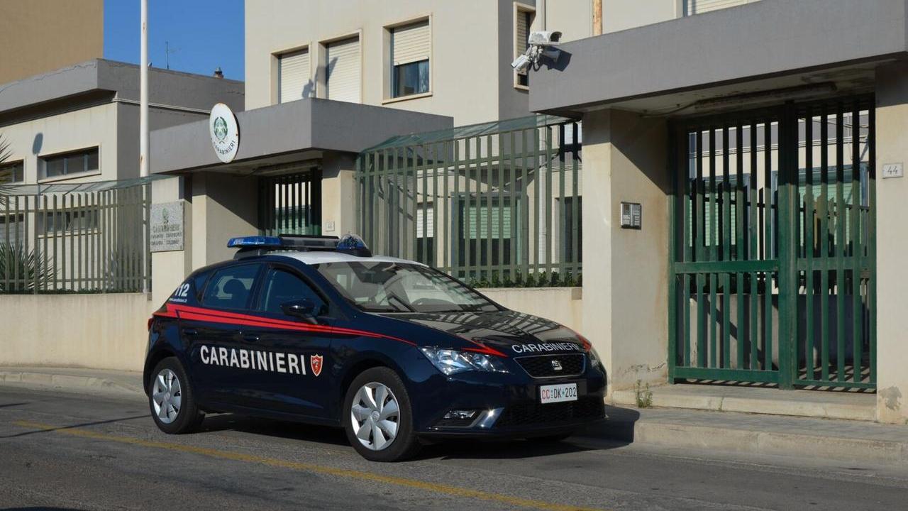 Sorpreso dai carabinieri con 125 chili di rame rubato: denunciato un operaio