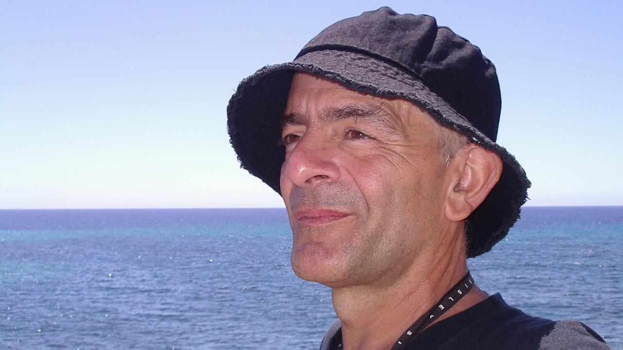 Andrej Longo: «Quando scrivo non cerco un finale, la Napoli di Sorrentino è troppo costruita»