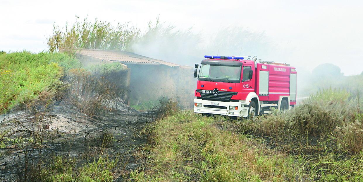 Sorso, in fiamme 5 ettari di vegetazione: condannato l’incendiario