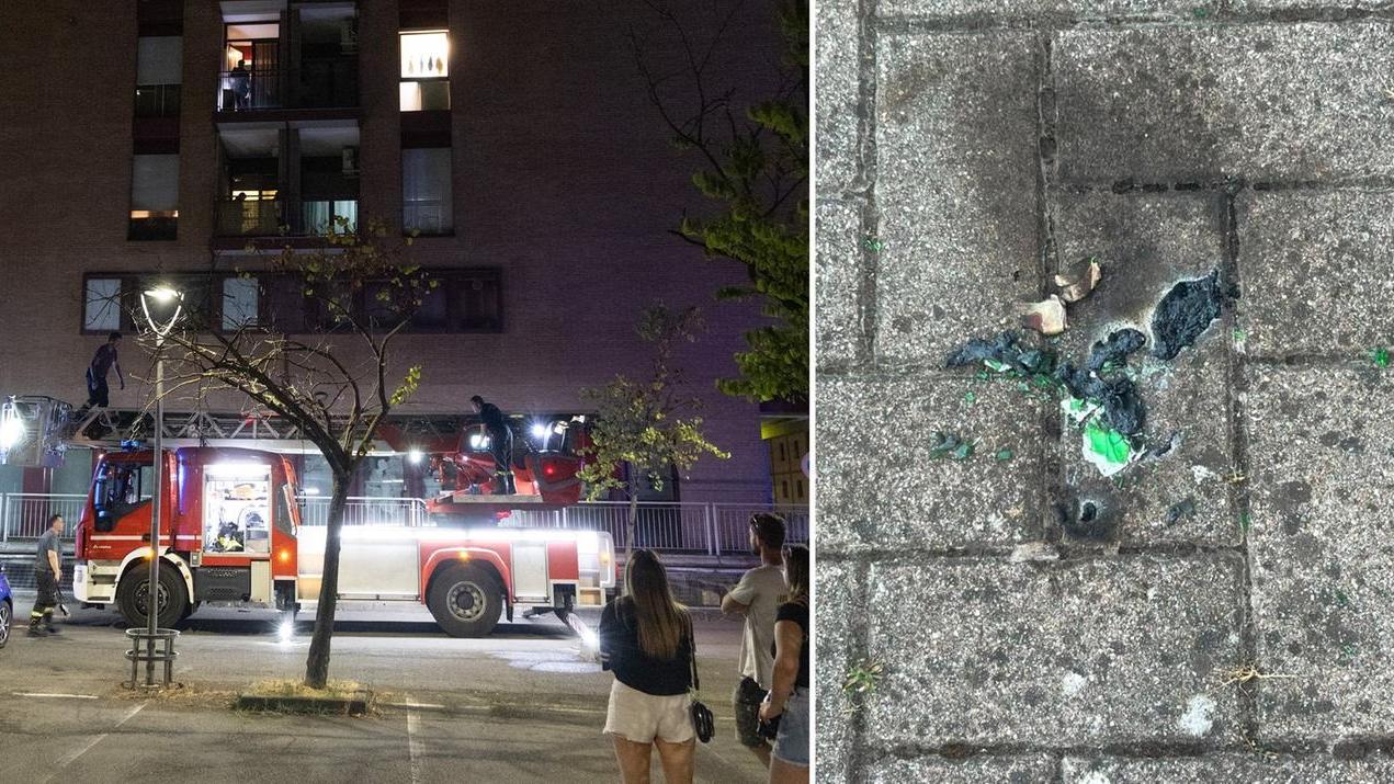 L'intervento di vigili del fuoco e carabinieri e i residui della molotov