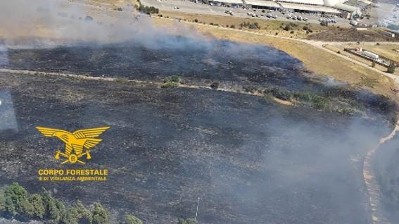 Sardegna in fiamme, ettari di terre in fumo anche nel sud dell’isola