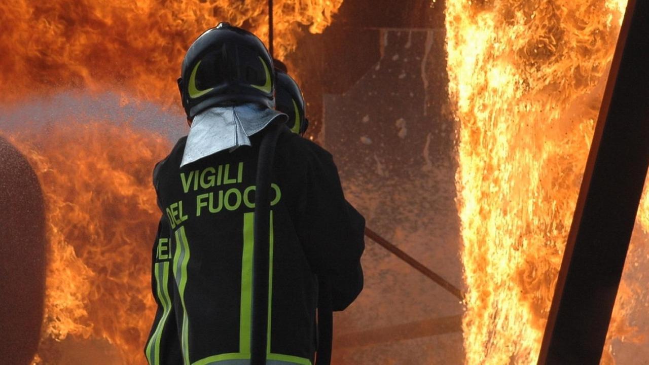 Pomeriggio di fuoco, altri ettari in fumo: ecco dove
