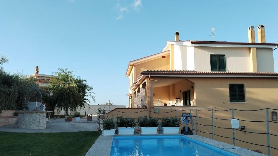 Vacanze offline, è in Sardegna il primo rifugio esclusivo contro la dipendenza da smartphone – Ecco dove