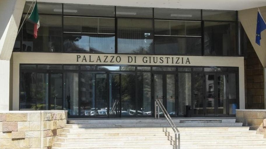 «Aggredita vicino ai cassonetti»: per l’imputato giudizio immediato<br>