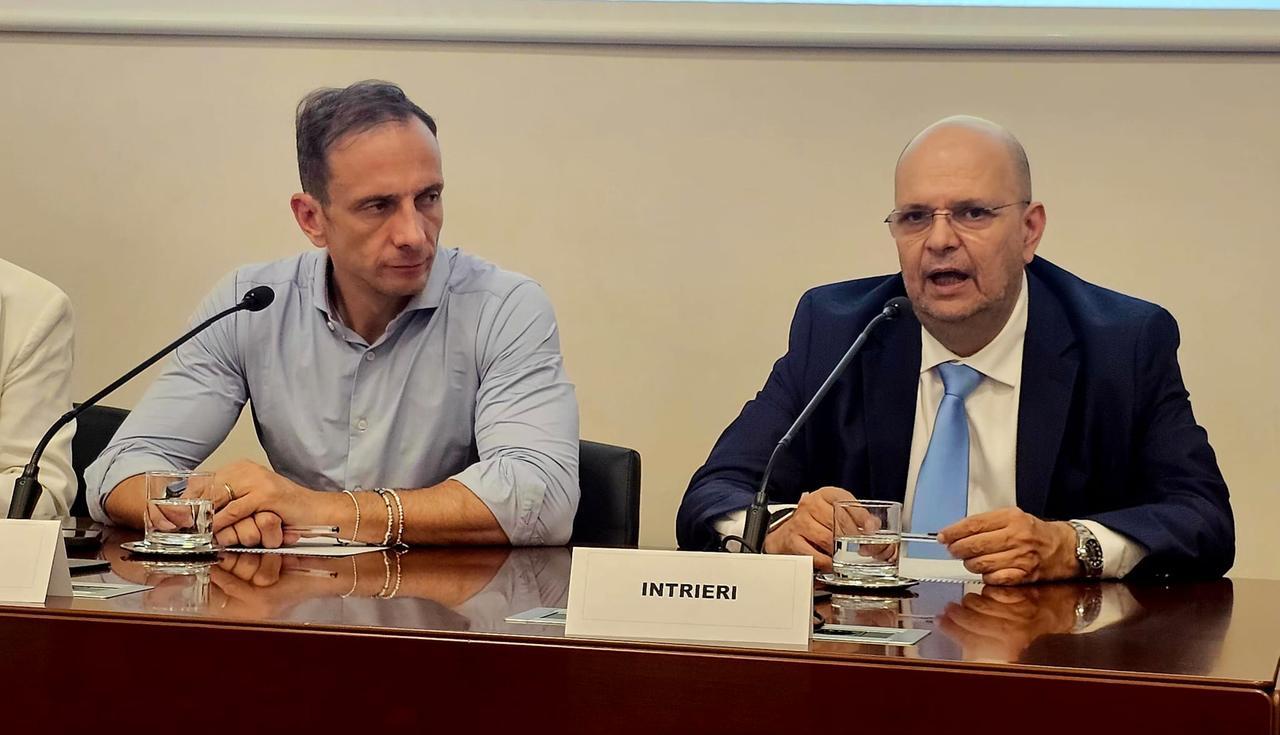 
	Nella foto a destra l'ad Aeroitalia Gaetano Intrieri

