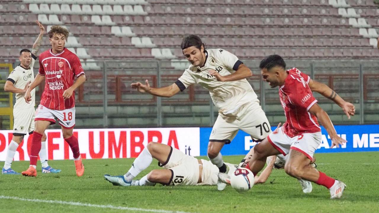 Daniele Montevago in azione con la maglia del Perugia