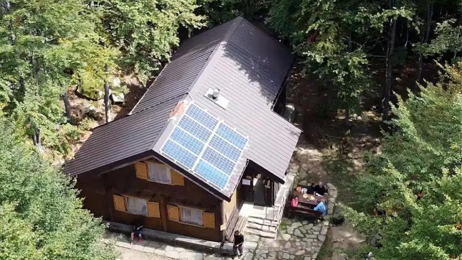 Per raggiungere questo rifugio dell'Appennino bisogna camminare per quasi due ore: ecco perché ne vale la pena