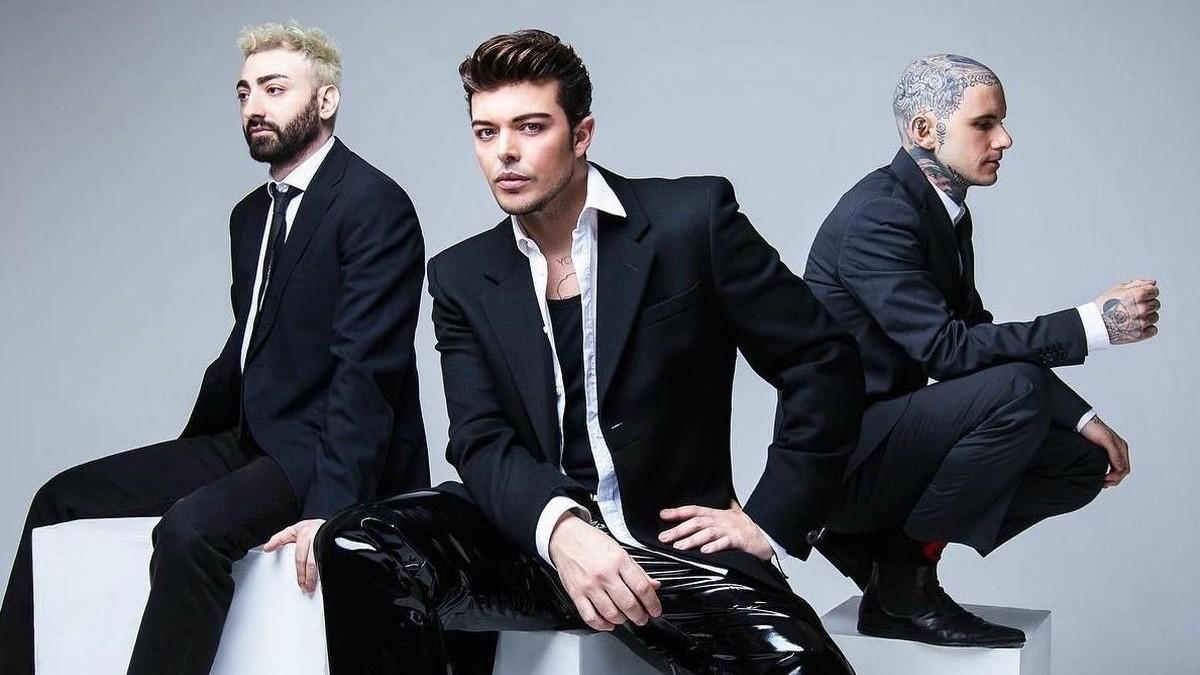 I The Kolors in concerto in Sardegna: «Il nostro legame con l’isola è viscerale, suonare qui d’estate è il top»