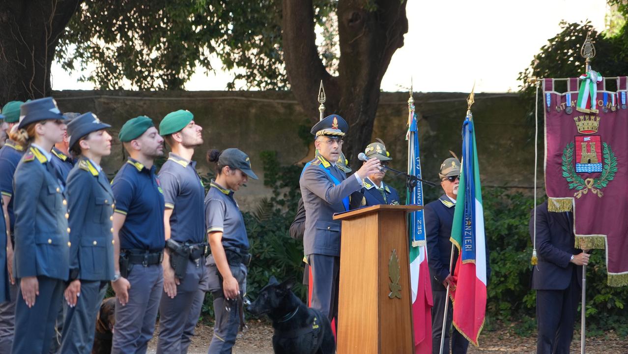 Un momento della festa della guardia di finanza (foto Stick)