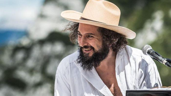 Scandiano, il programma di "Metti una sera a cena" alle Ciminiere. Gran finale con Vinicio Capossela