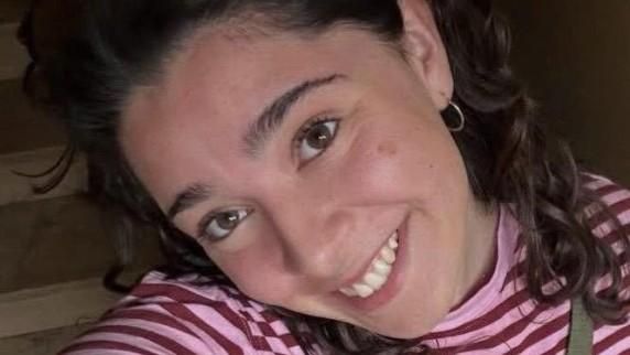 Finisce con l’auto nel canale e muore a 22 anni dopo l’ultimo esame con lode, Eleonora trovata dalla sorella a pochi metri da casa
