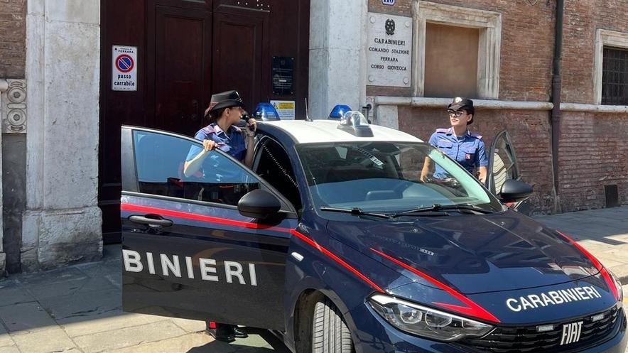 Ferrara, truffa e rapina un’anziana: arrestato mentre fugge in taxi