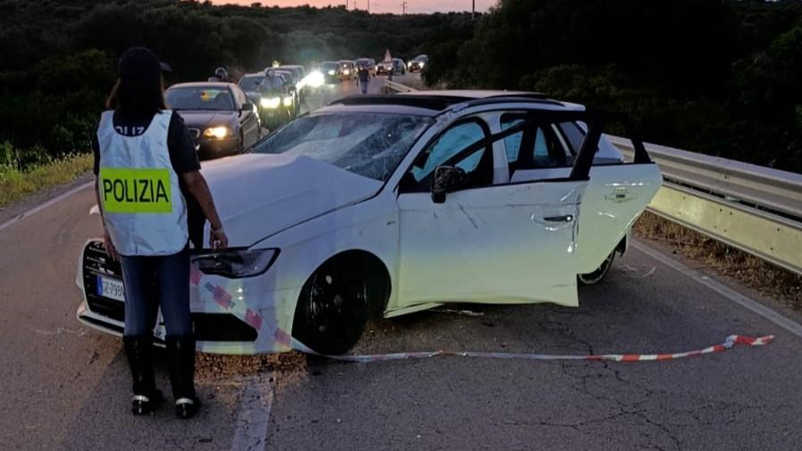 Paura sulla provinciale: Audi fuori controllo si ribalta più volte, il cric vola fuori dall’auto e colpisce un’altra vettura
