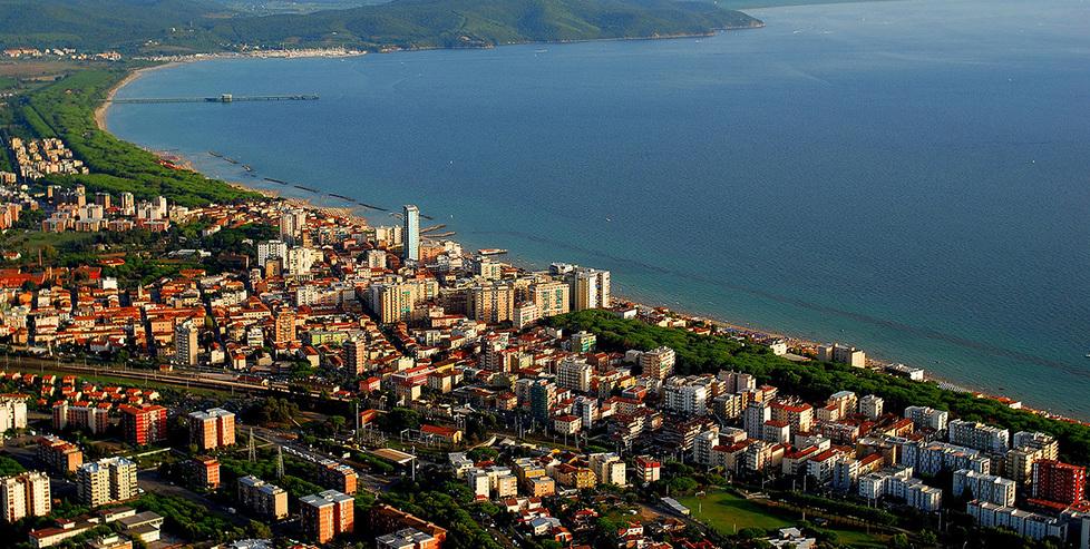 
	Una veduta di Follonica

