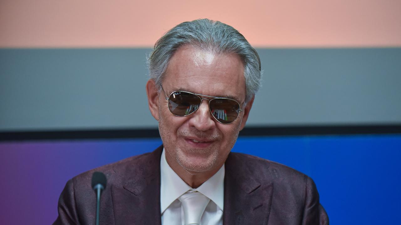 Andrea Bocelli, ladri in azione nella sua villa di lusso: bottino da mezzo milione di euro – Cosa sappiamo