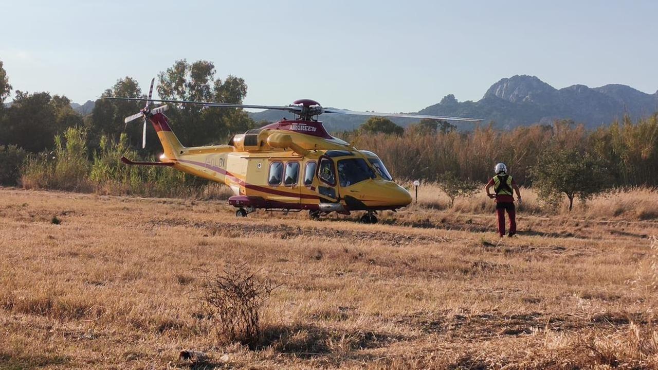 Ennesima tragedia in spiaggia, ha un malore mentre si trova sotto l’ombrellone: morto un uomo