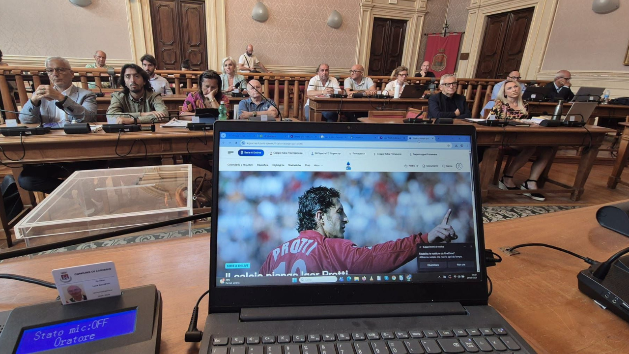 
	La foto con cui su Fb il sindaco Luca Salvetti ha ufficializzato la notizia


