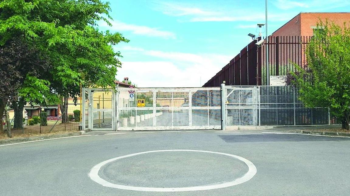 L'ingresso del carcere della Dogaia