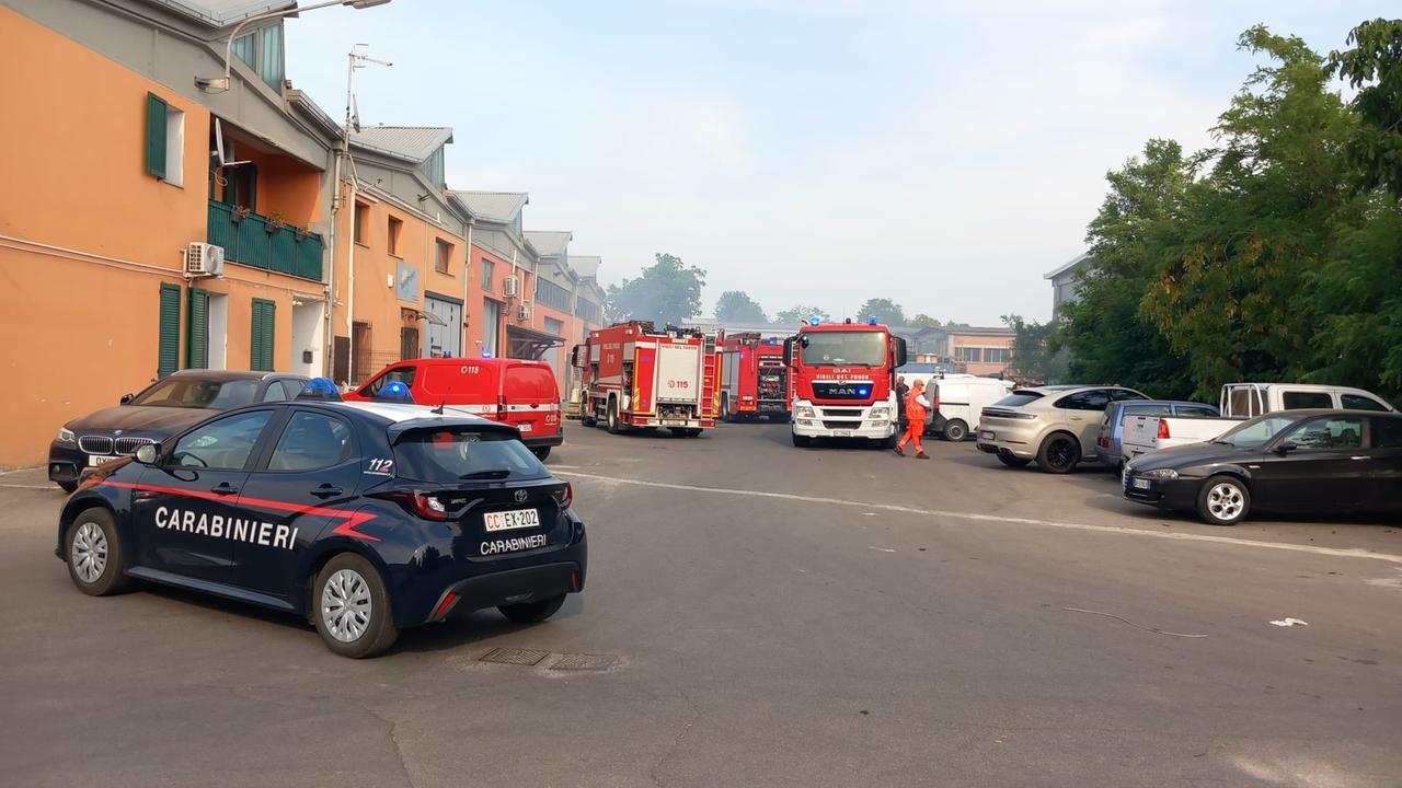 Incendio a Montecchio, gravi danni alla Fratelli Fico: «Per fortuna non è bruciato tutto»