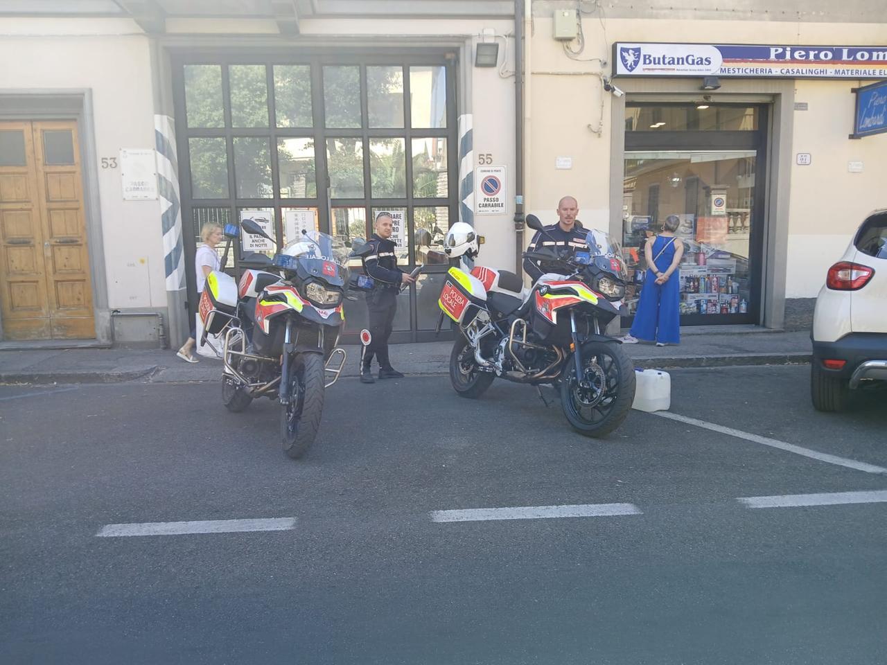 
	Gli agenti del reparto motociclisti della polizia locale di Prato

