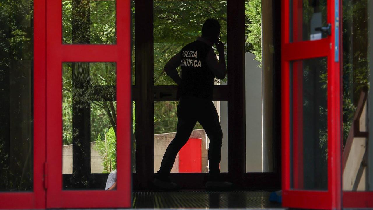 Martellate alla coinquilina: cosa sappiamo del tentato omicidio a Ferrara