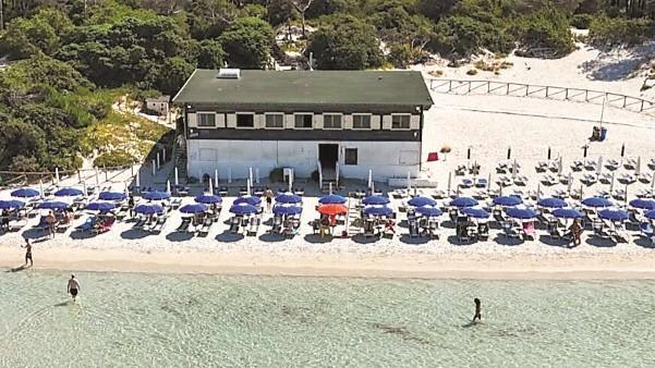 Alghero, il ristorante La Palafitta cambia gestione dopo 45 anni: ecco chi è il nuovo proprietario