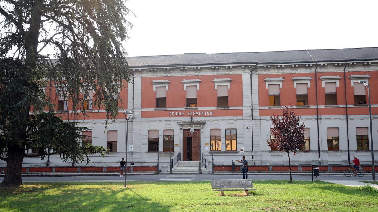 Undici bambini senza scuola a Portomaggiore. «Qui non c’è più posto»