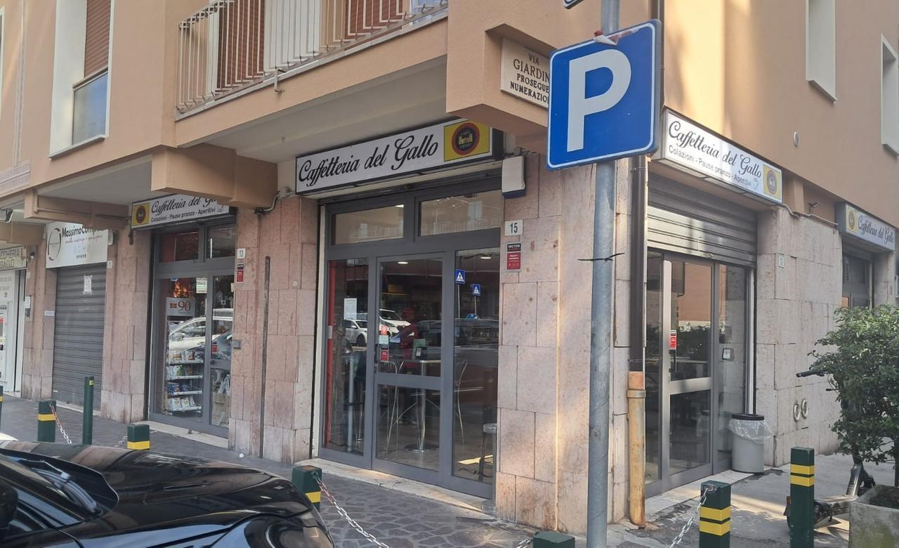 
	Nel bar del Gallo il caff&egrave; costa 1 euro in luglio e agosto

