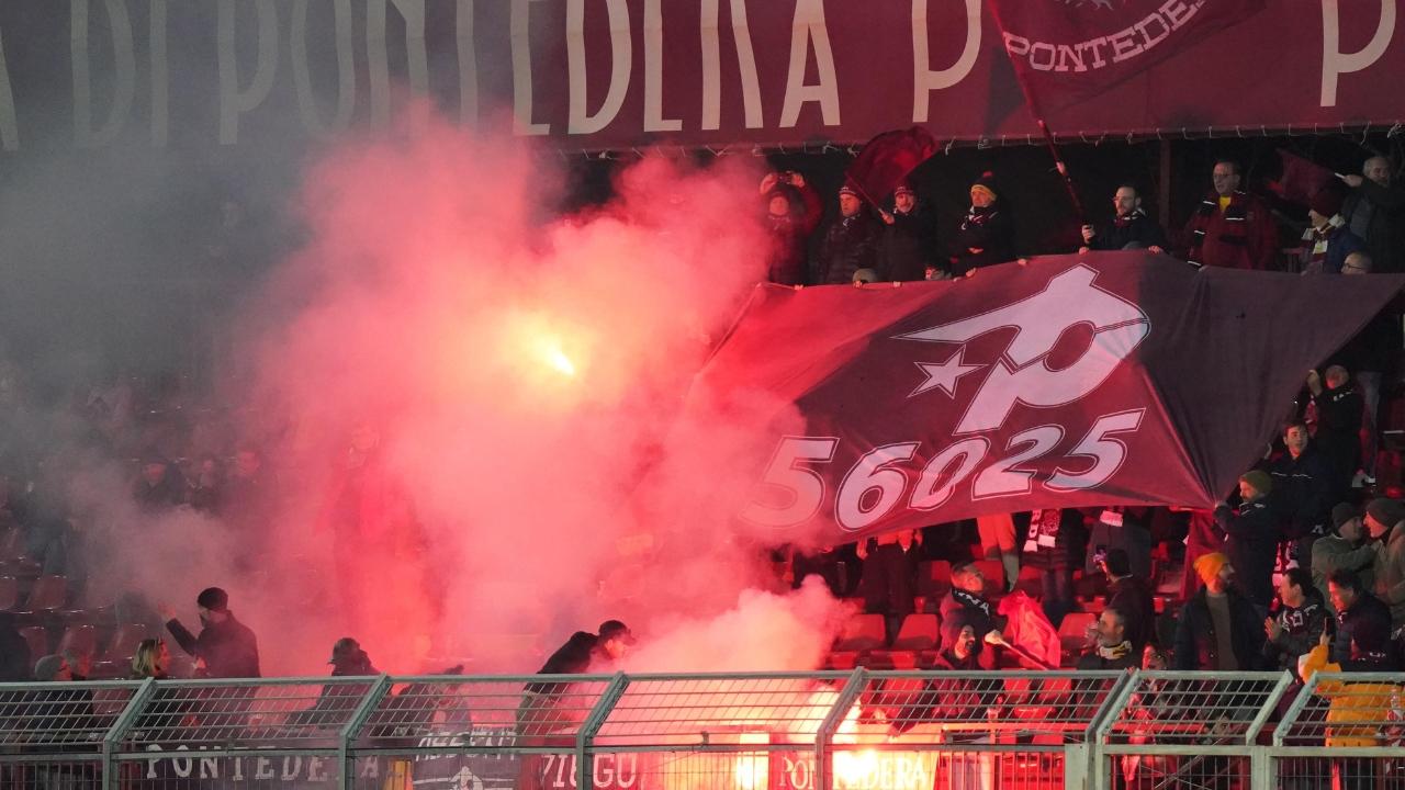 
	I tifosi del Pontedera&nbsp;

