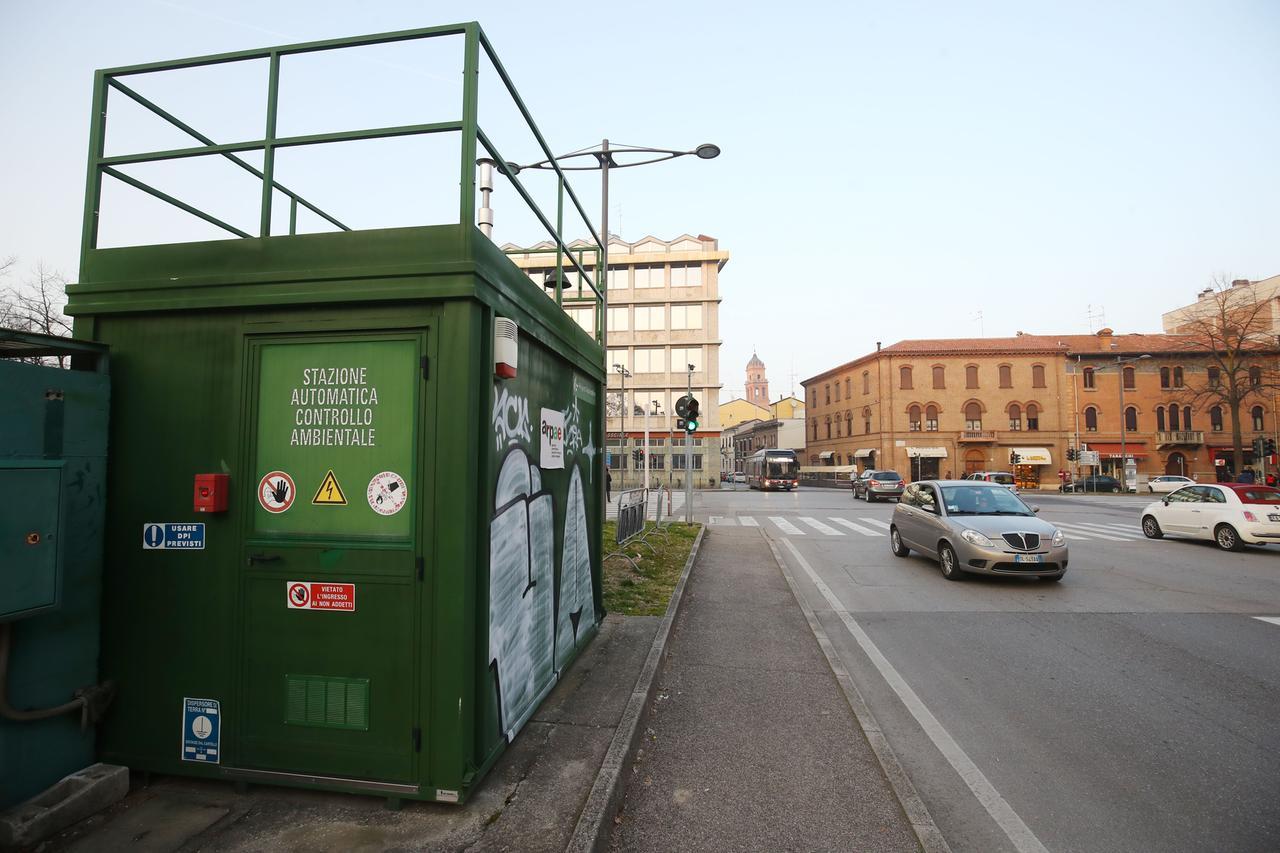 La qualità dell’aria di Ferrara migliora: “solo” 77 giorni scadenti