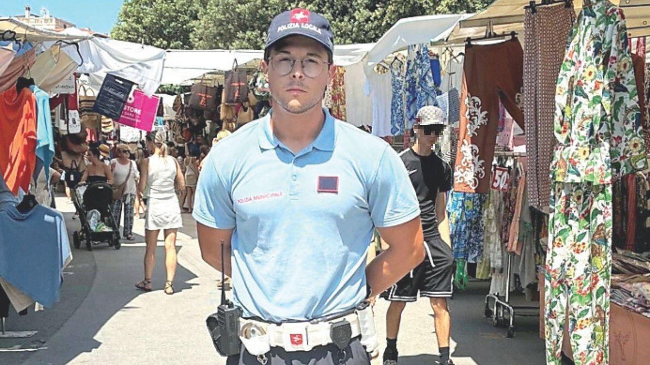 
	L'agente

