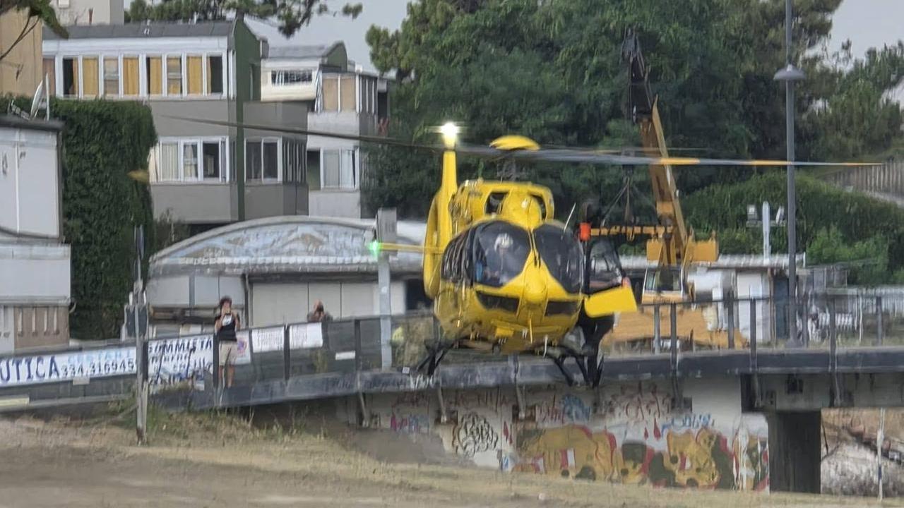 Lido Spina, scontro scooter-furgone: grave un 18enne