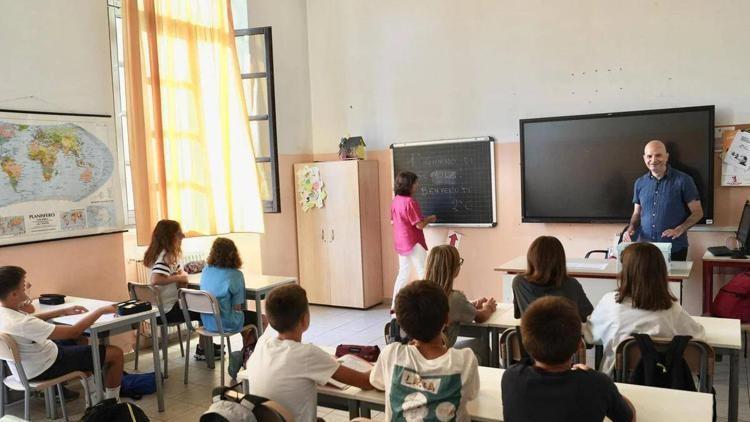Scuola e abuso dei contratti a termine, condannato il ministero dell’Istruzione – La vicenda
