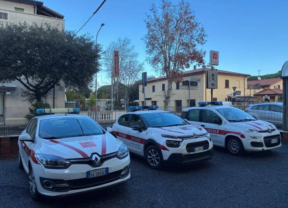 San Vincenzo, furto nella zona pedonale: denunciata dalla municipale