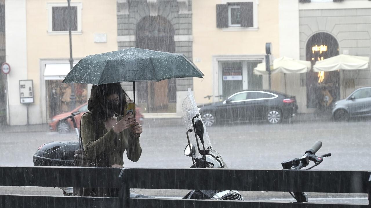 Addio afa, temperature in calo e pioggia sulla Sardegna: le previsioni per domani