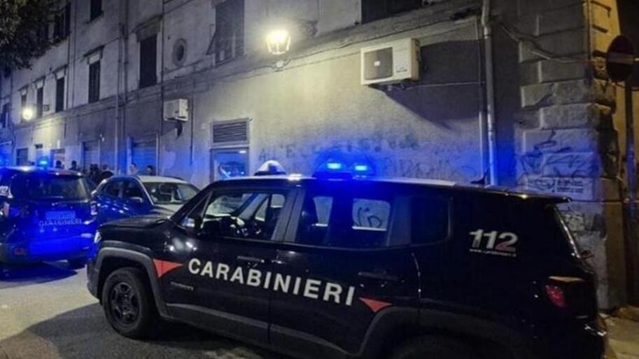Carabinieri in piazza Garibaldi (foto d'archivio)