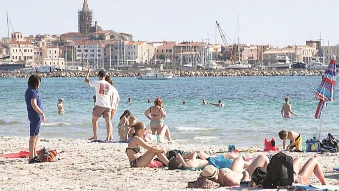 Sorpresa: volare nell’isola costa meno, la Sardegna è tra le mete più convenienti dell’estate – Che cosa è successo