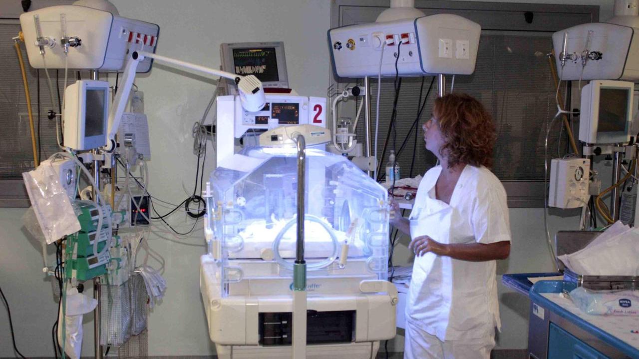 Reparto di terapia intensiva neonatale (foto archivio)
