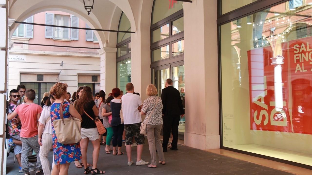 È tempo di saldi: 60 giorni di sconti per rilanciare il commercio in città
