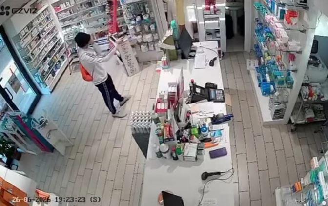 Seconda rapina alla farmacia di Coviolo, arrestato un 17enne