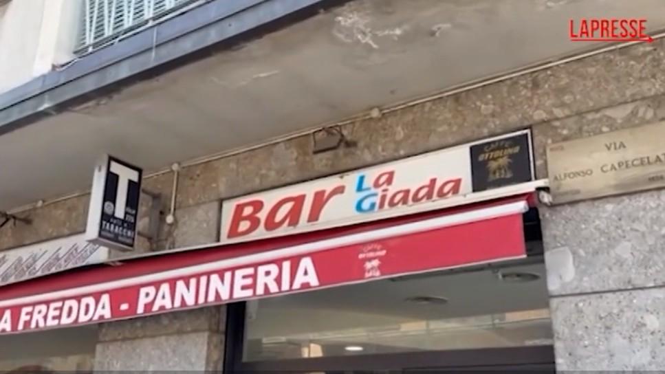 Uomo accoltellato fuori da un bar: è stato colpito 20 volte senza motivo – La ricostruzione