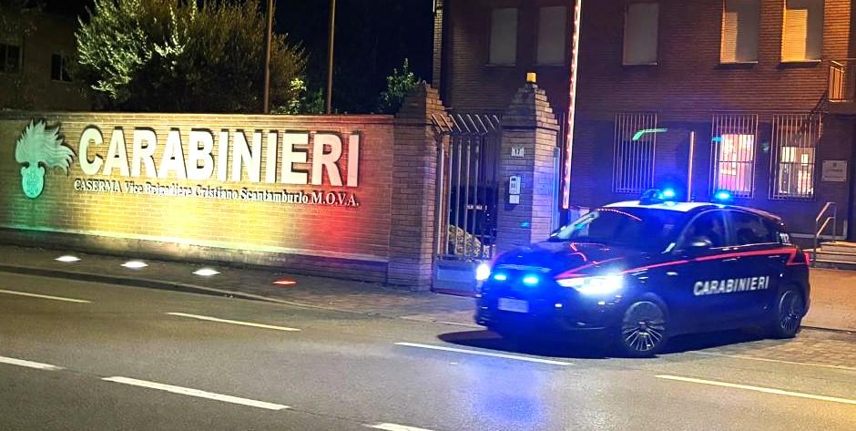 Pestato a sangue per strada a Lido Scacchi