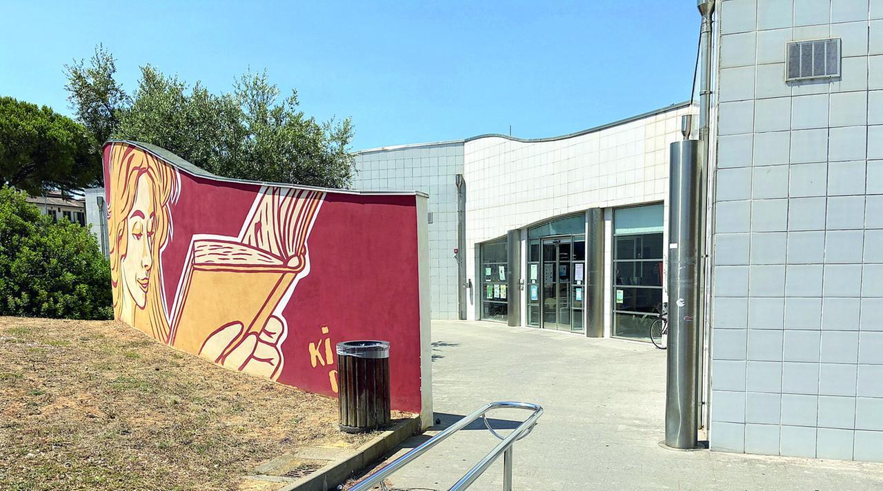 
	La biblioteca comunale di Cecina

