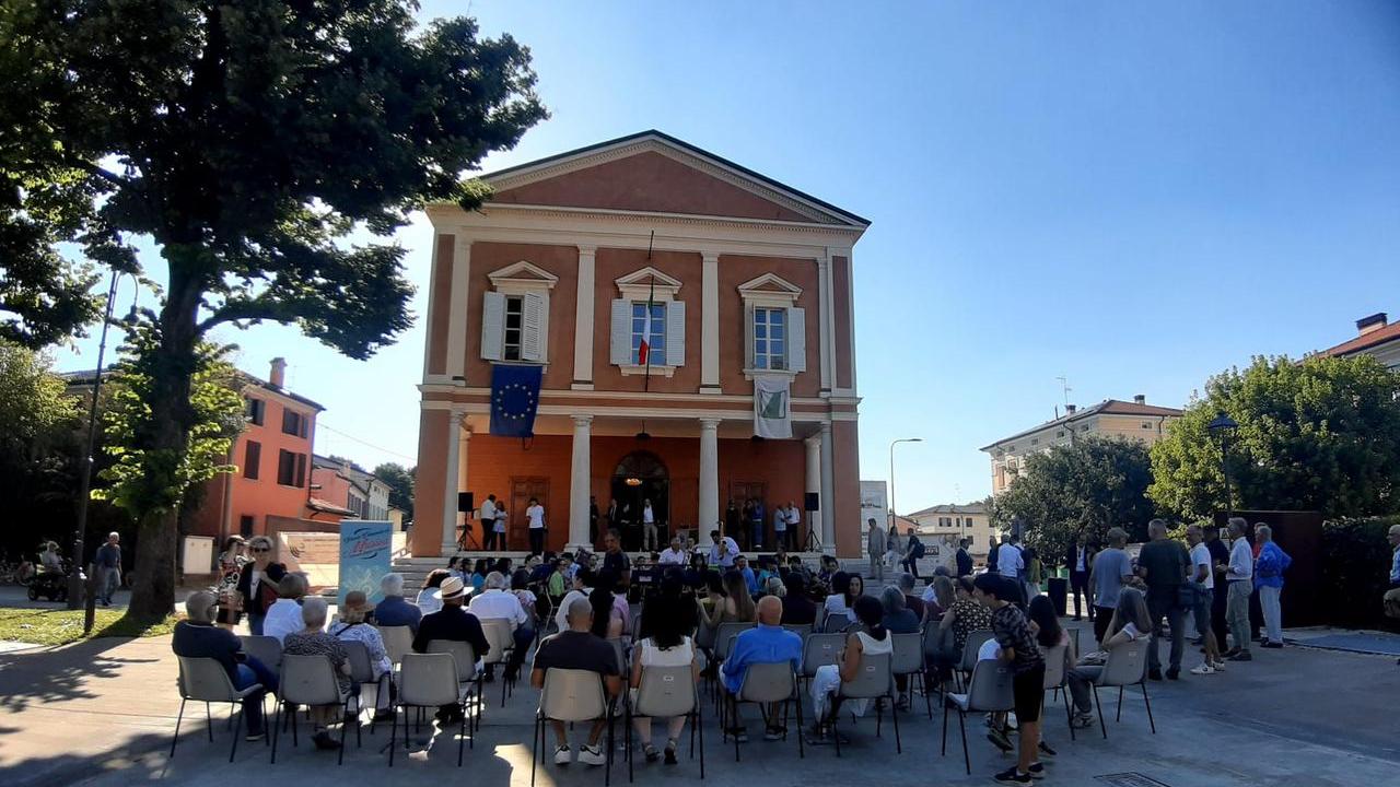 Reggiolo, il Teatro Rinaldi torna a splendere dopo oltre 80 anni