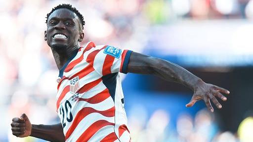 Caso Balogun, la Fifa sospende la squalifica del bomber degli Usa: il Belgio insorge